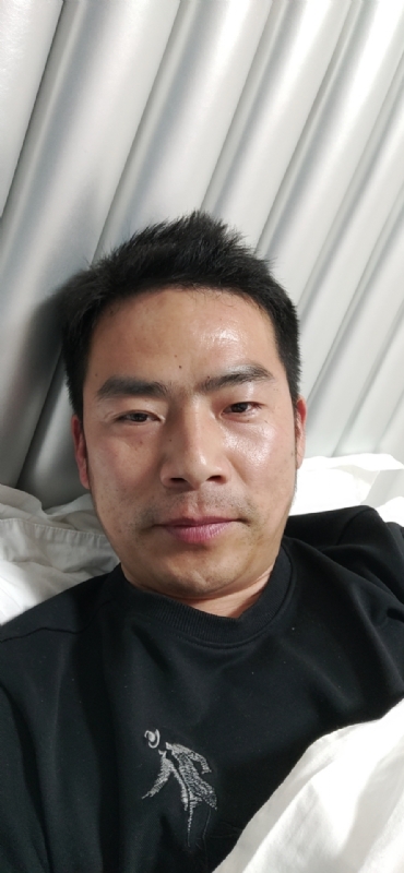 携手共进的第一张照片--新乡王婆说媒